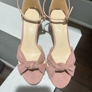 Suede Dusty rose shoes, brand new shoes, no box Color : Dusty rose